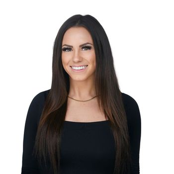 Portrait of Alison Dowdall, REALTOR®, Associate