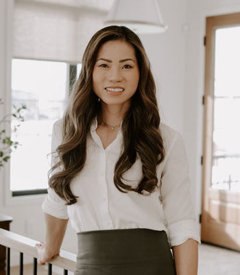 Portrait of Cathy Nguyen, REALTOR®, Associate.