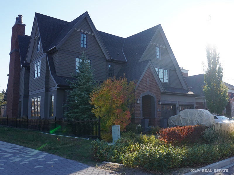 Currie Barracks Homes for Sale in West Calgary Liv Real Estate® Listings