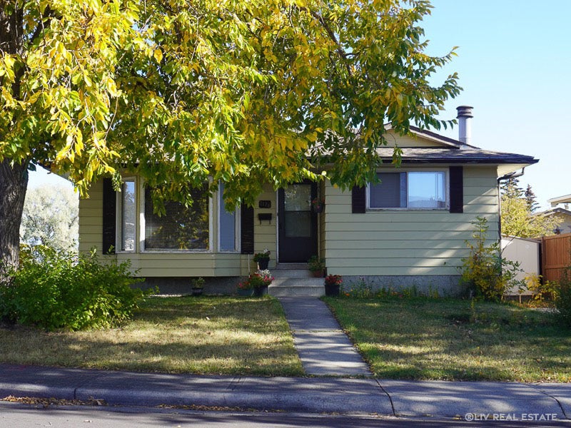Rundle-Calgary-Split Storey Bungalow