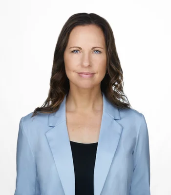 Portrait of Erin Wagstaff, REALTOR®, Associate.